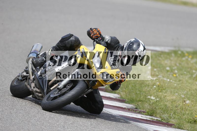 /10 20.04.2026  Pluess Moto Sport ADR/Freies Fahren/88